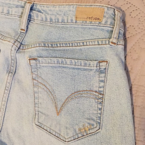 EUC Refuge lighter washed jeans - Picture 2 of 6